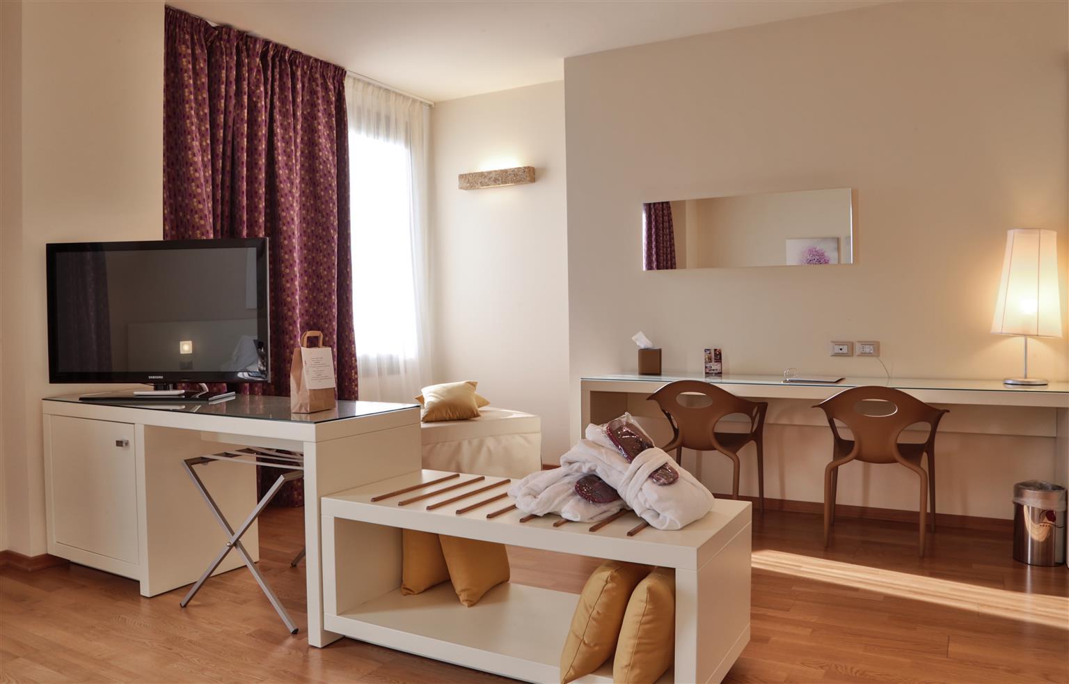 Best Western Plus Leone Di Messapia Hotel & Conference Lecce Exterior photo